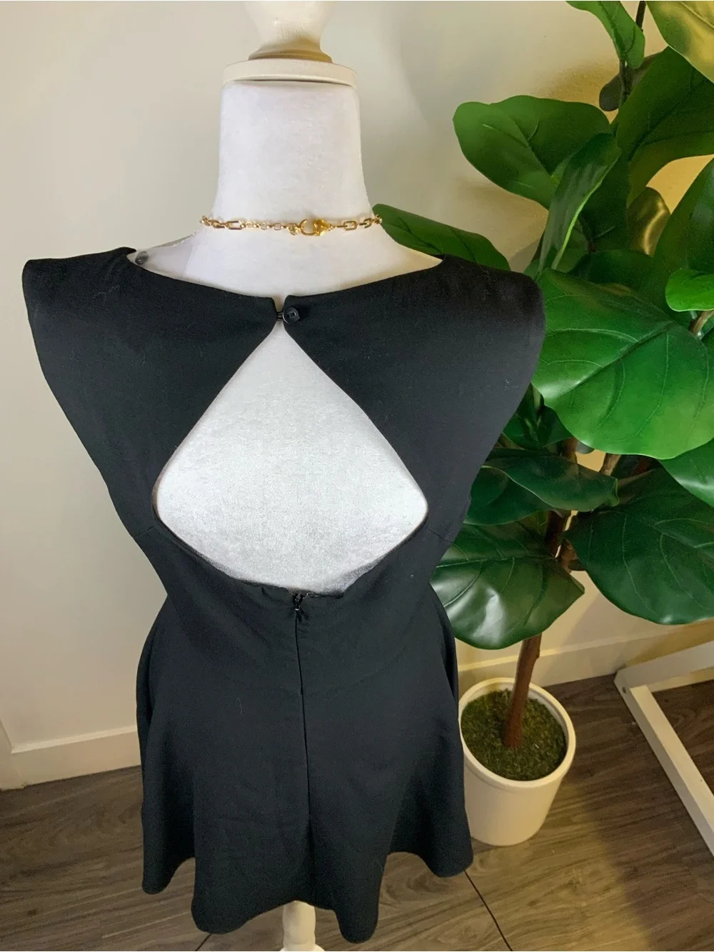 French Connection Black Sleeveless Fit-and-Flare Dress